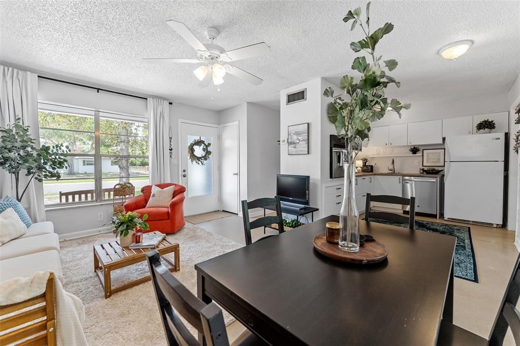En Venta: $285,000 (3 camas, 1 baños, 855 Pies cuadrados)