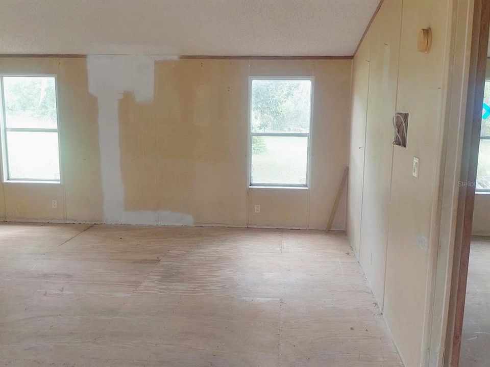 For Sale: $134,900 (2 beds, 2 baths, 1152 Square Feet)