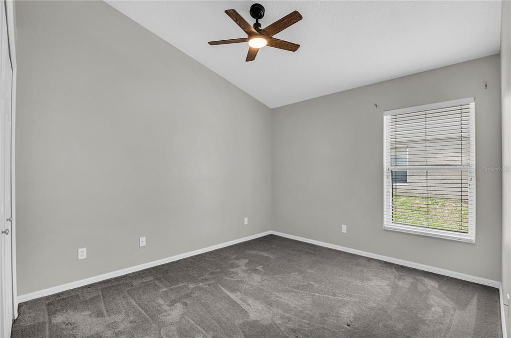 Activo con contrato: $584,900 (4 camas, 3 baños, 2709 Pies cuadrados)