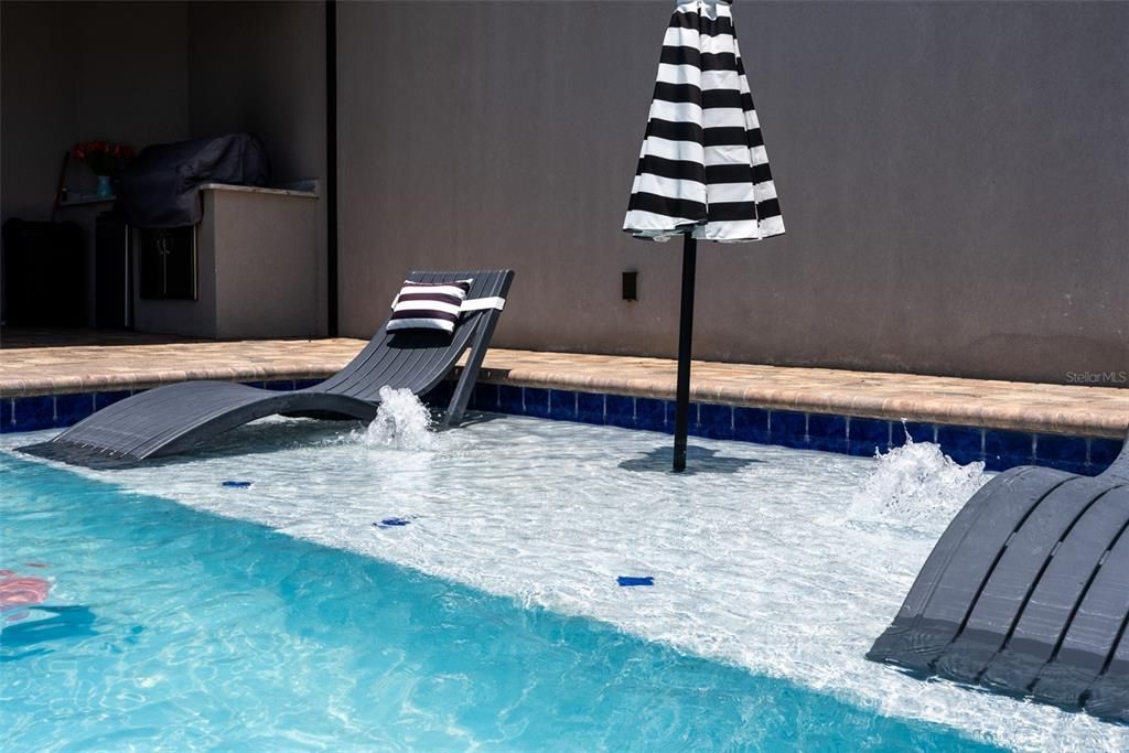 Activo con contrato: $535,000 (4 camas, 3 baños, 2268 Pies cuadrados)