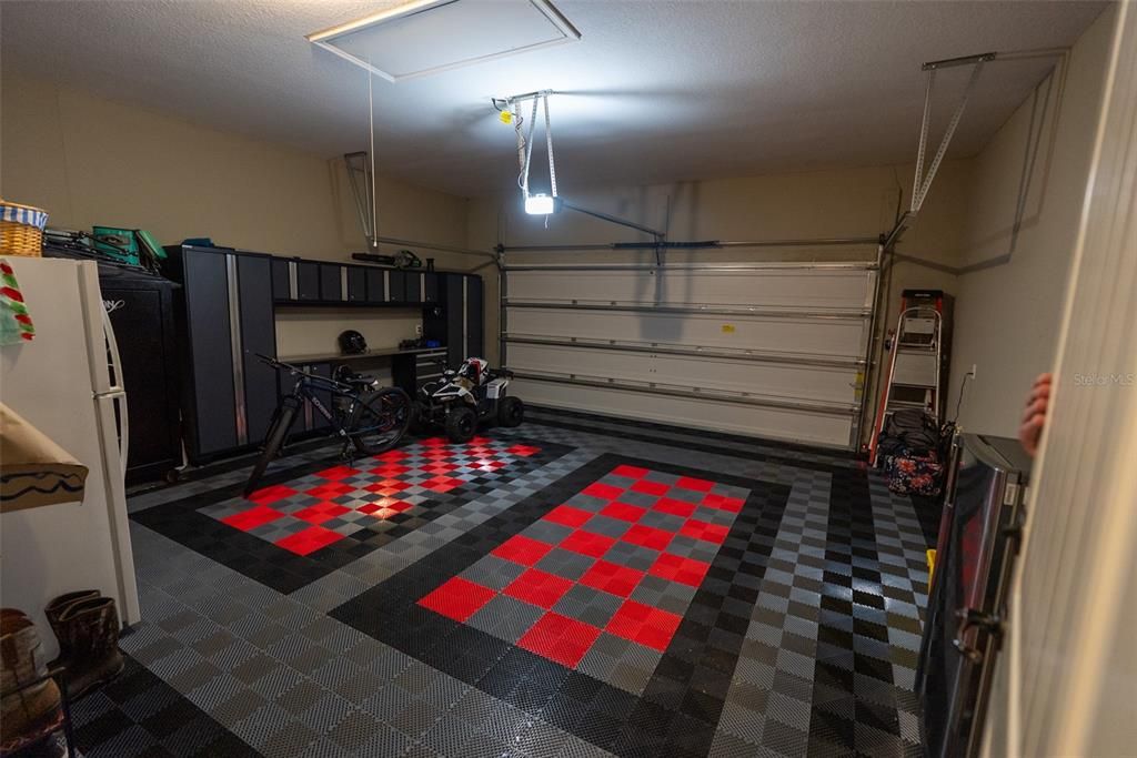 Activo con contrato: $535,000 (4 camas, 3 baños, 2268 Pies cuadrados)