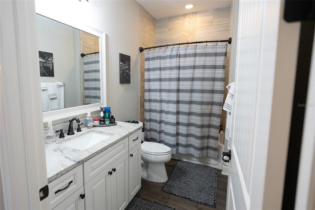 Activo con contrato: $535,000 (4 camas, 3 baños, 2268 Pies cuadrados)