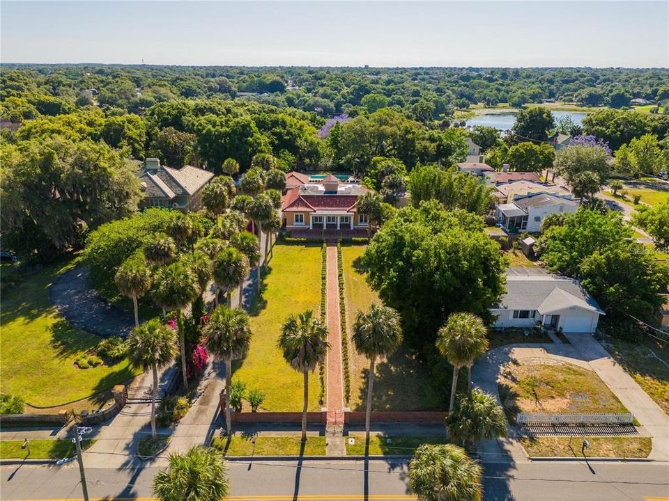 Recently Rented: $3,500 (4 beds, 3 baths, 2442 Square Feet)