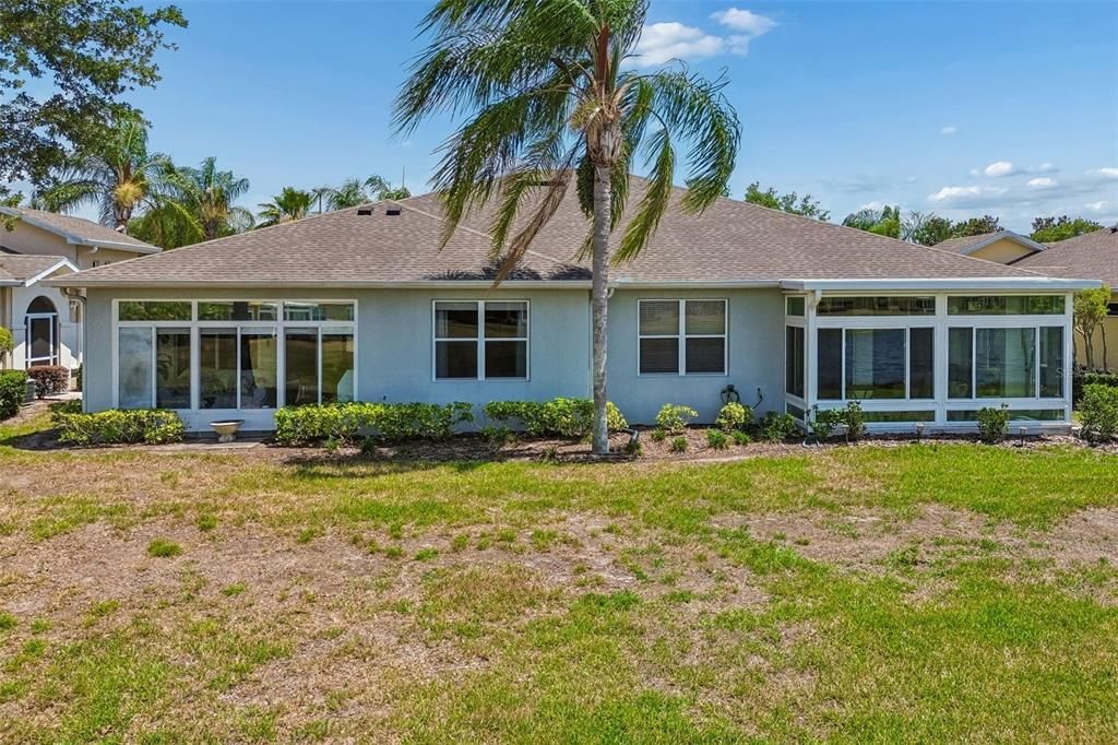 For Sale: $275,000 (2 beds, 2 baths, 1206 Square Feet)