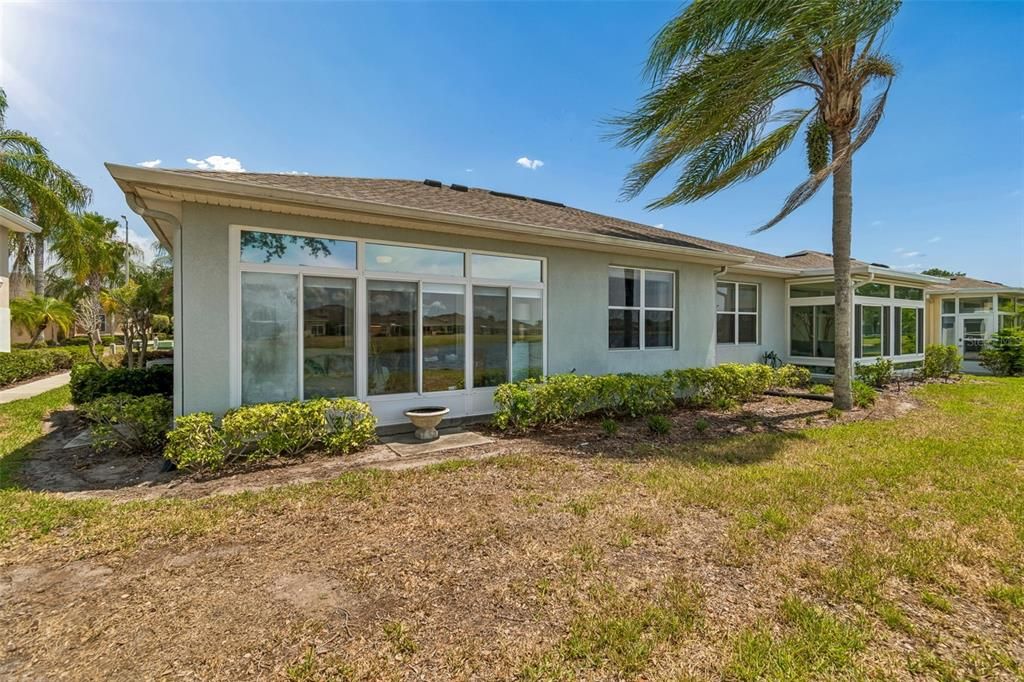 For Sale: $275,000 (2 beds, 2 baths, 1206 Square Feet)