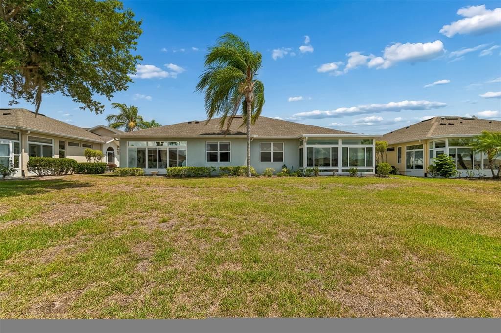 For Sale: $275,000 (2 beds, 2 baths, 1206 Square Feet)