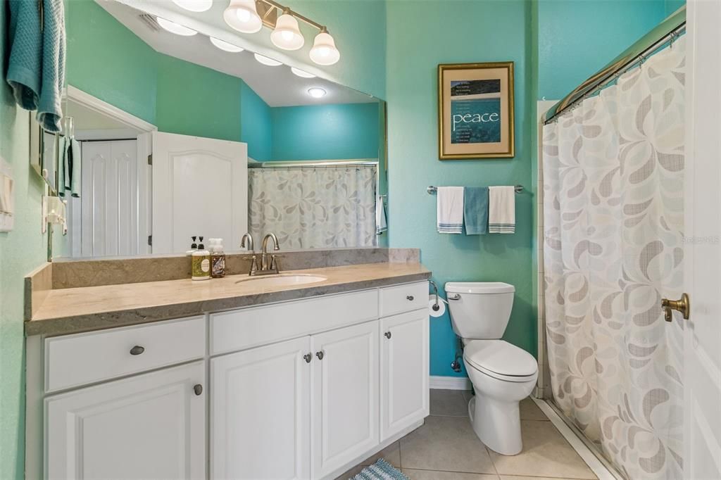 For Sale: $275,000 (2 beds, 2 baths, 1206 Square Feet)