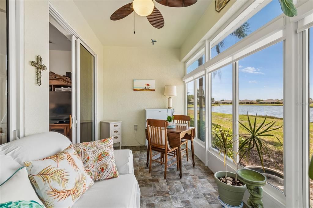 For Sale: $275,000 (2 beds, 2 baths, 1206 Square Feet)
