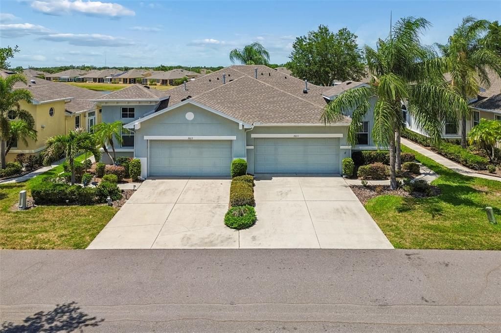 For Sale: $275,000 (2 beds, 2 baths, 1206 Square Feet)