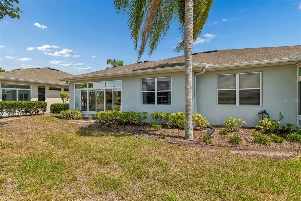 For Sale: $275,000 (2 beds, 2 baths, 1206 Square Feet)