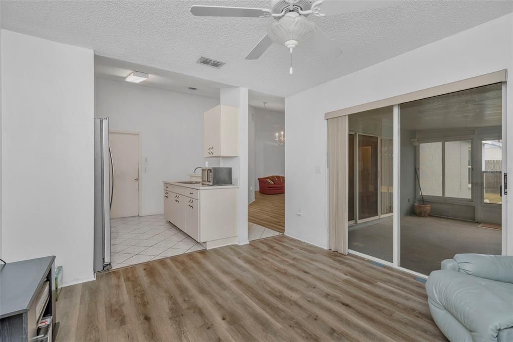 En Venta: $314,900 (3 camas, 2 baños, 1476 Pies cuadrados)