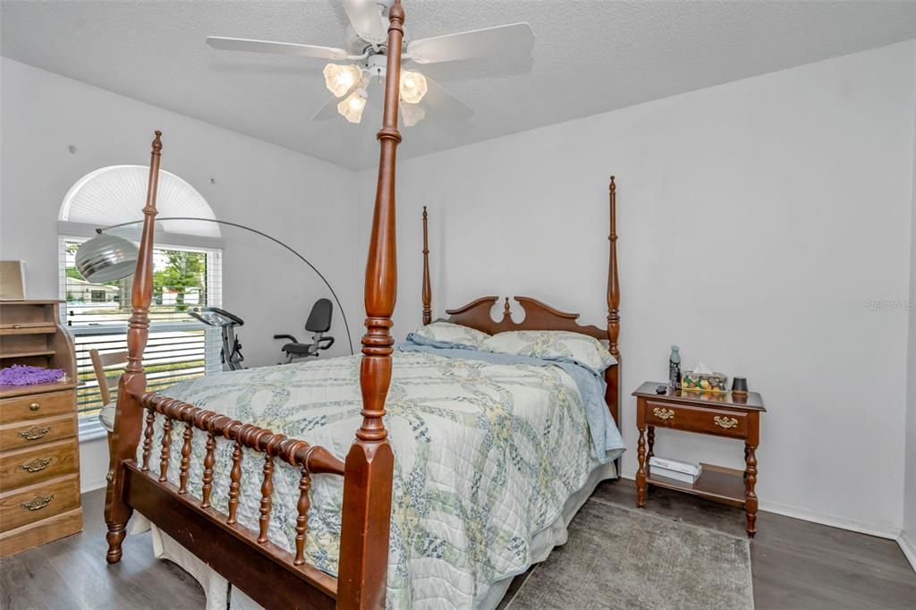 En Venta: $314,900 (3 camas, 2 baños, 1476 Pies cuadrados)