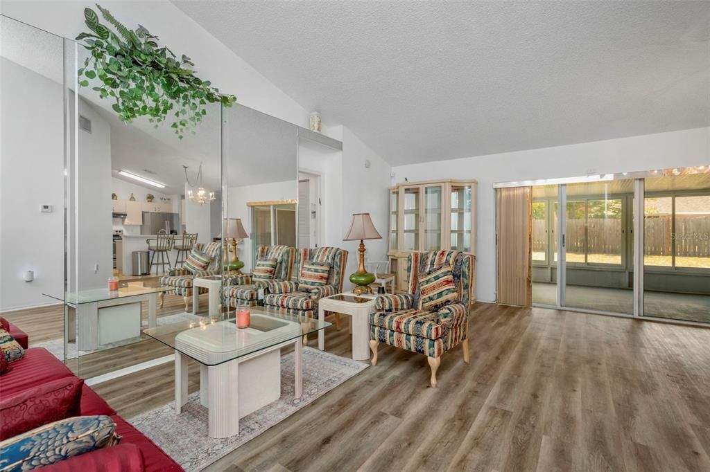 En Venta: $314,900 (3 camas, 2 baños, 1476 Pies cuadrados)
