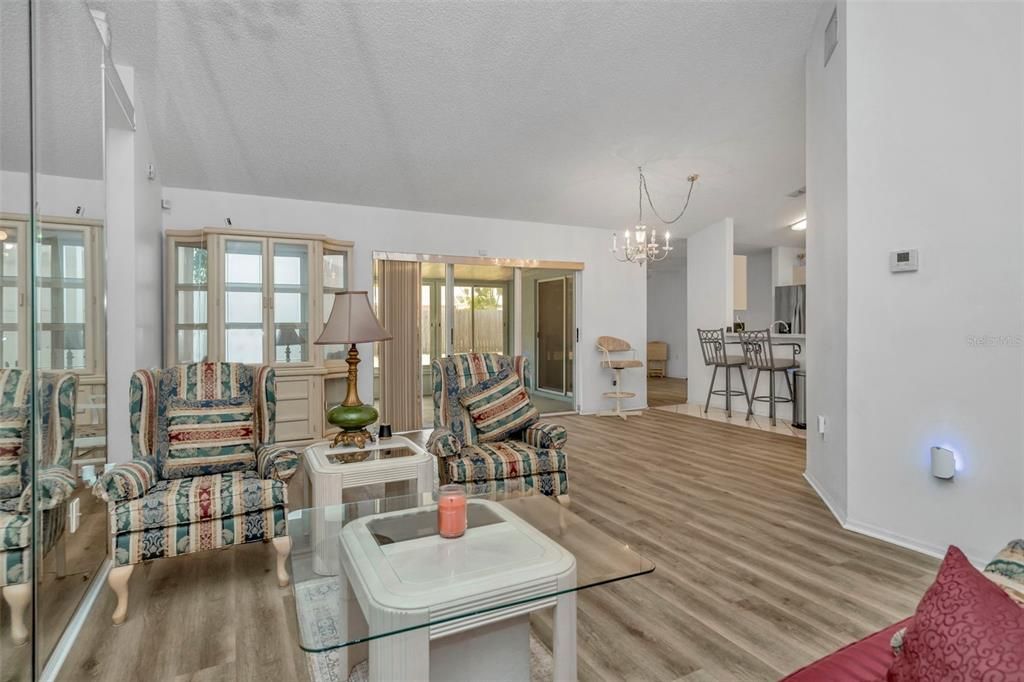 En Venta: $314,900 (3 camas, 2 baños, 1476 Pies cuadrados)