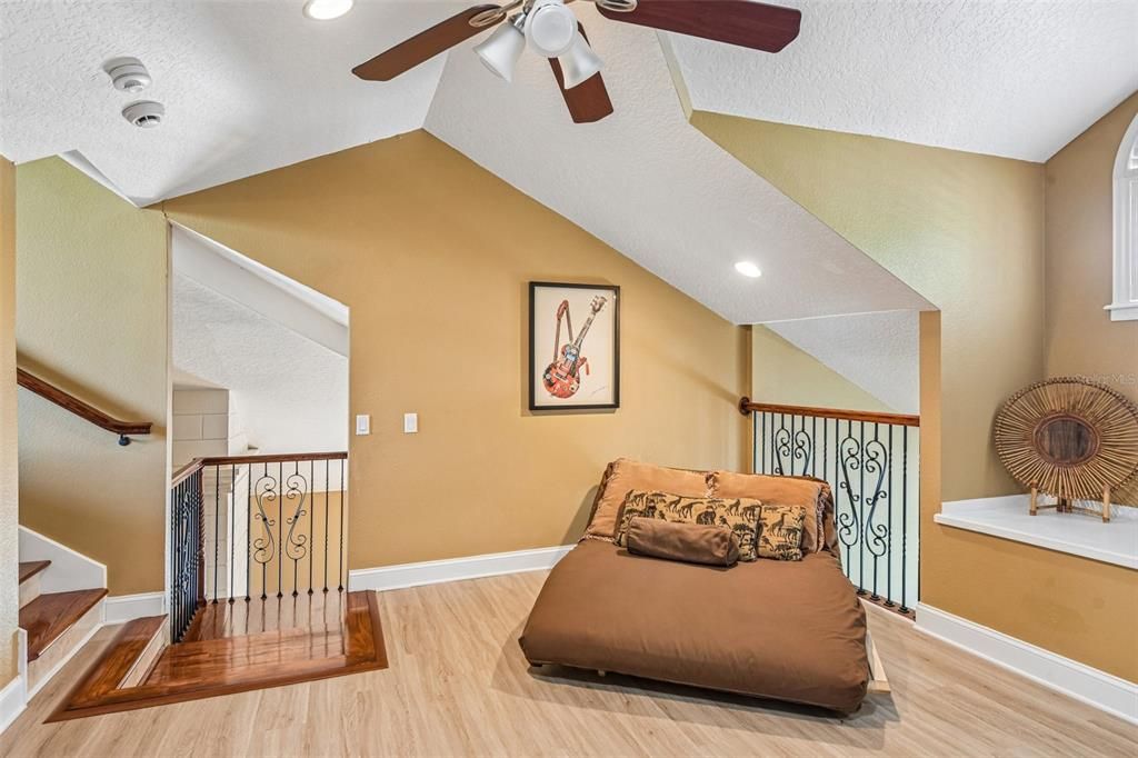 For Sale: $1,850,000 (5 beds, 3 baths, 4496 Square Feet)