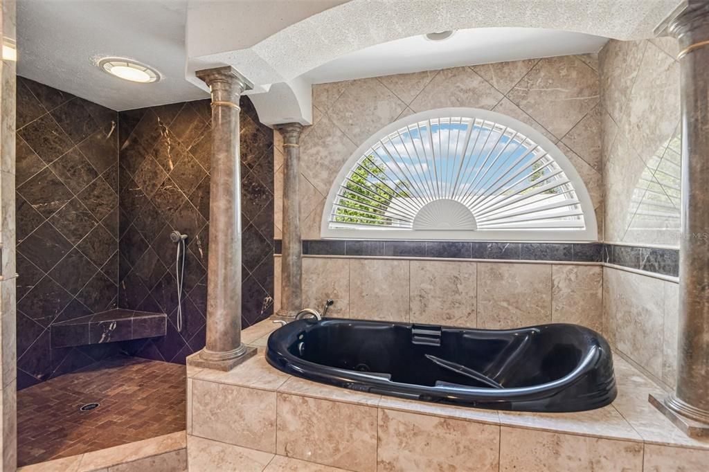 For Sale: $1,850,000 (5 beds, 3 baths, 4496 Square Feet)