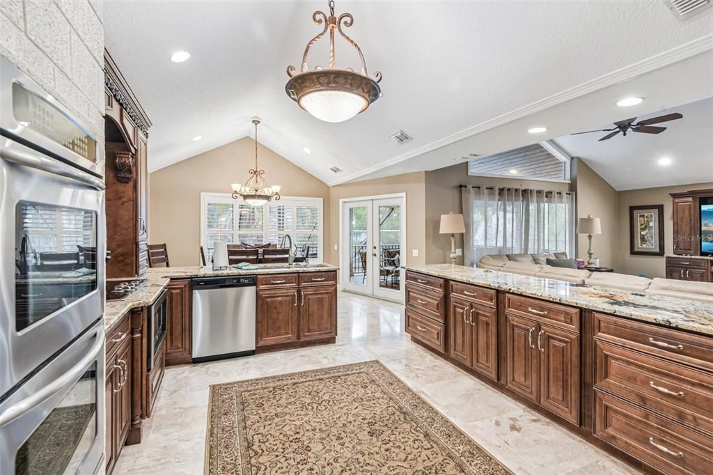For Sale: $1,850,000 (5 beds, 3 baths, 4496 Square Feet)