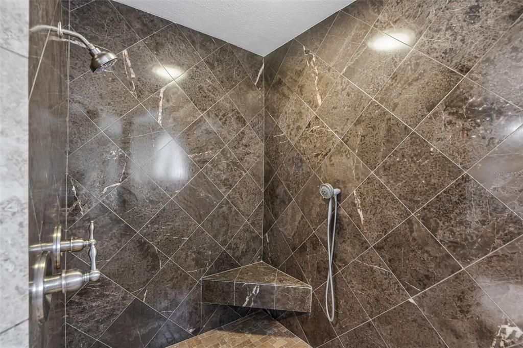 For Sale: $1,850,000 (5 beds, 3 baths, 4496 Square Feet)