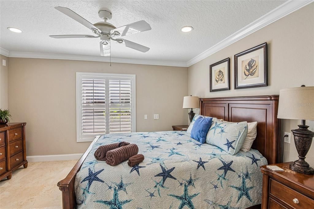 For Sale: $1,850,000 (5 beds, 3 baths, 4496 Square Feet)