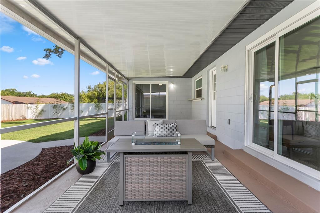 Active With Contract: $485,000 (4 beds, 2 baths, 1865 Square Feet)