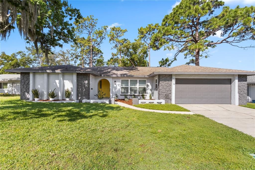 Active With Contract: $485,000 (4 beds, 2 baths, 1865 Square Feet)