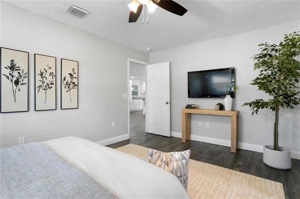 Active With Contract: $485,000 (4 beds, 2 baths, 1865 Square Feet)