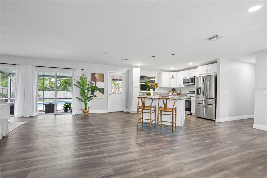 Active With Contract: $485,000 (4 beds, 2 baths, 1865 Square Feet)