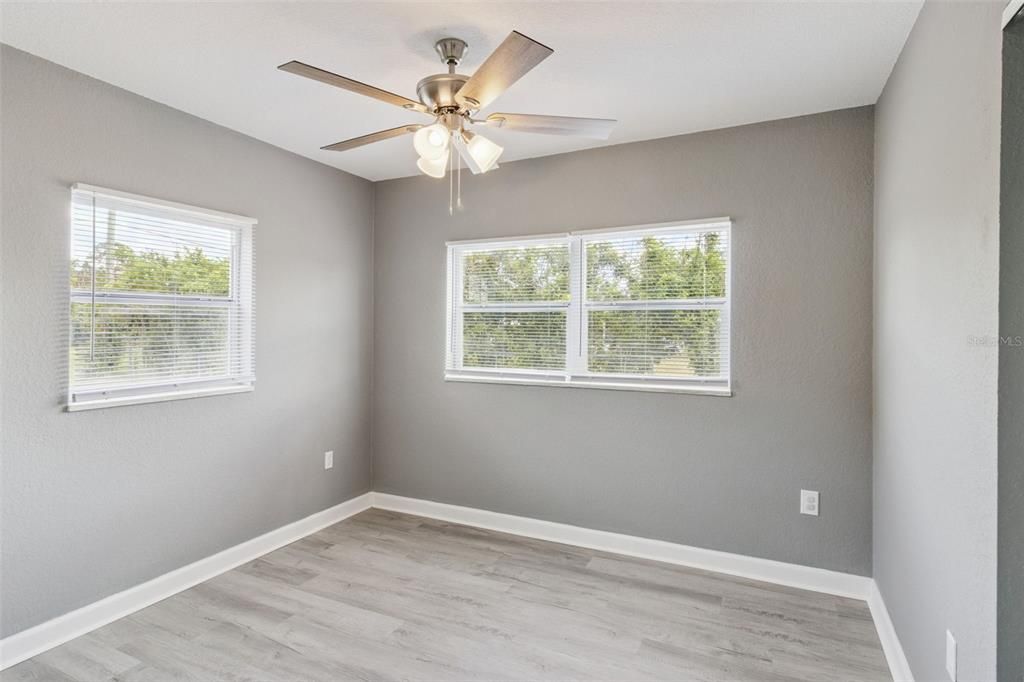 For Sale: $169,900 (3 beds, 1 baths, 980 Square Feet)