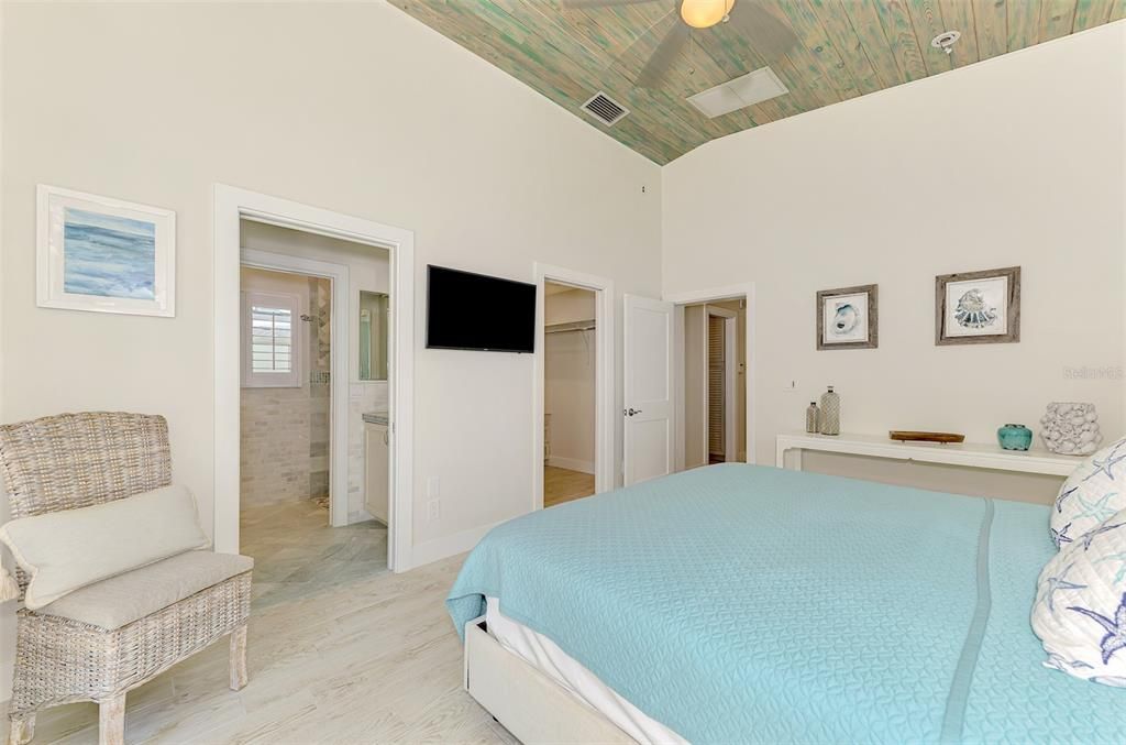 En Renta: $10,000 (3 camas, 3 baños, 2030 Pies cuadrados)