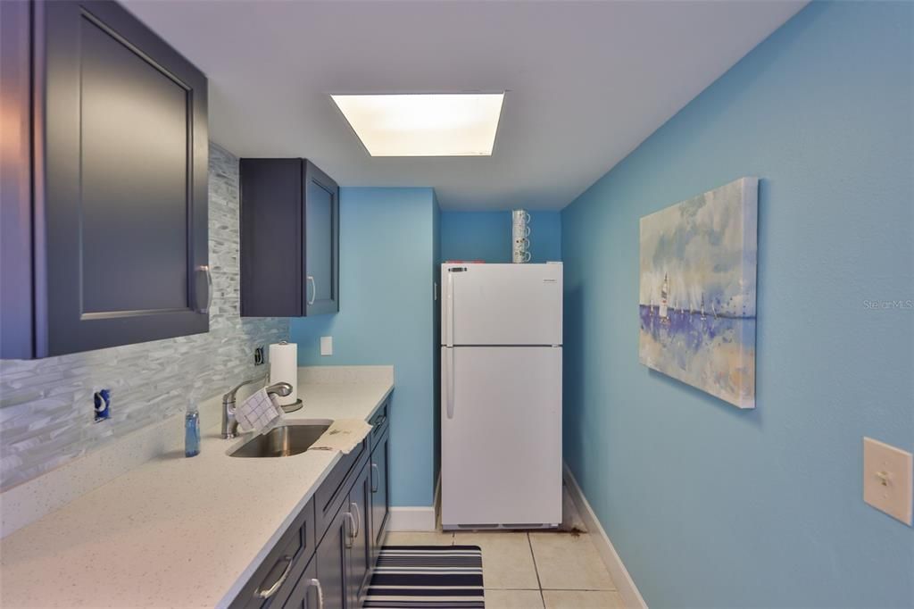 For Rent: $2,100 (2 beds, 2 baths, 1296 Square Feet)