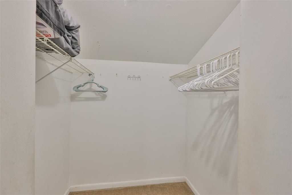 For Rent: $2,100 (2 beds, 2 baths, 1296 Square Feet)
