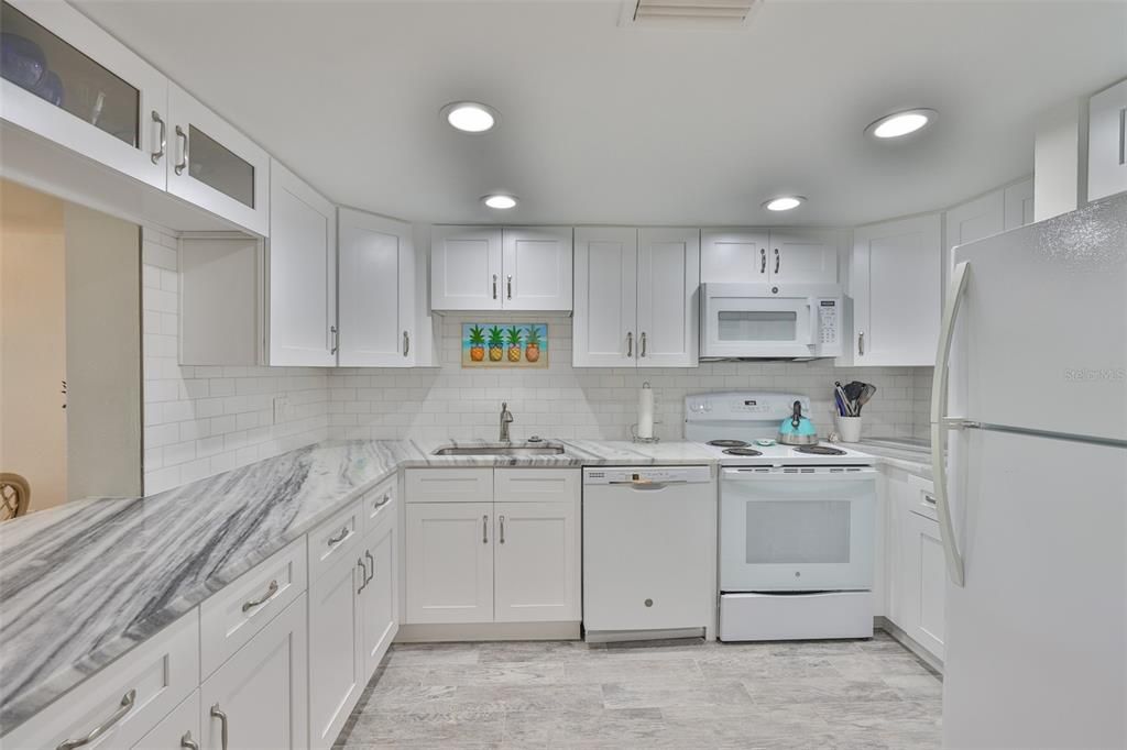 For Rent: $2,100 (2 beds, 2 baths, 1296 Square Feet)