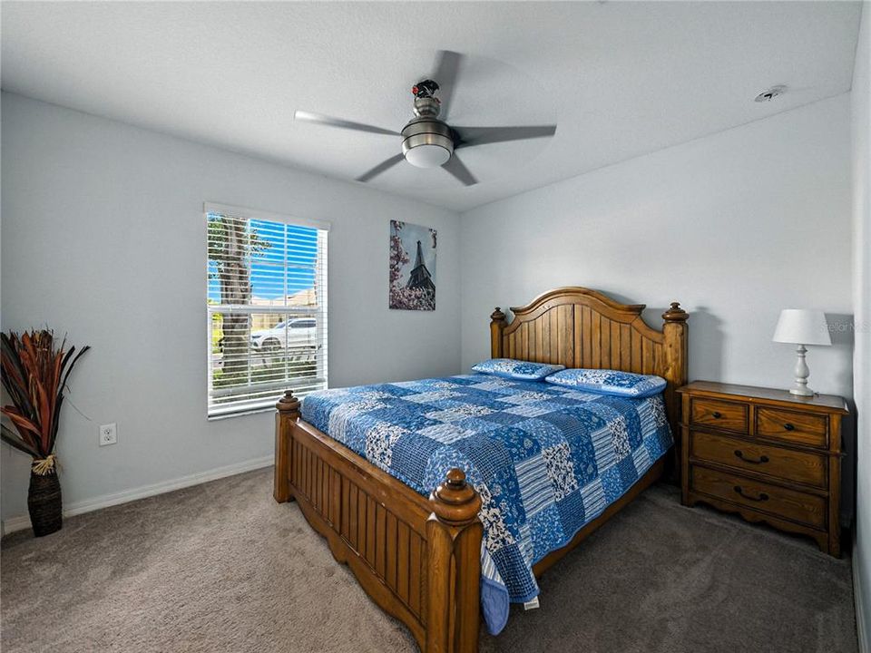 For Rent: $2,400 (3 beds, 2 baths, 1555 Square Feet)