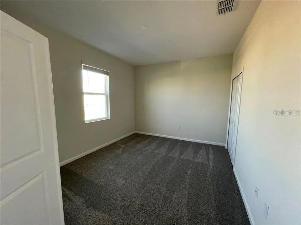 Active With Contract: $290,000 (3 beds, 2 baths, 1787 Square Feet)