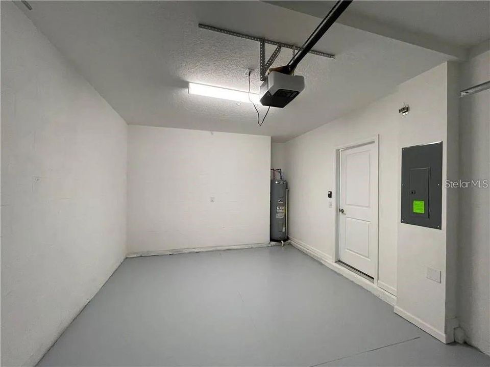 Active With Contract: $290,000 (3 beds, 2 baths, 1787 Square Feet)