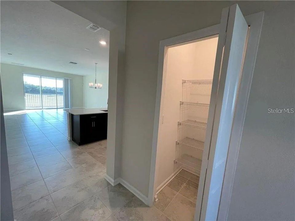 Active With Contract: $290,000 (3 beds, 2 baths, 1787 Square Feet)