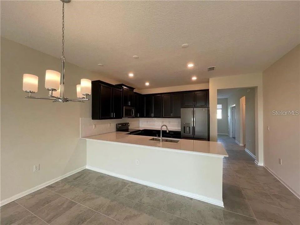 Active With Contract: $290,000 (3 beds, 2 baths, 1787 Square Feet)