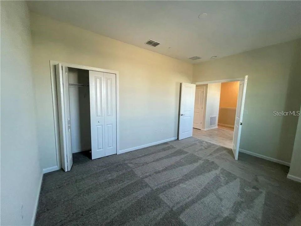 Active With Contract: $290,000 (3 beds, 2 baths, 1787 Square Feet)