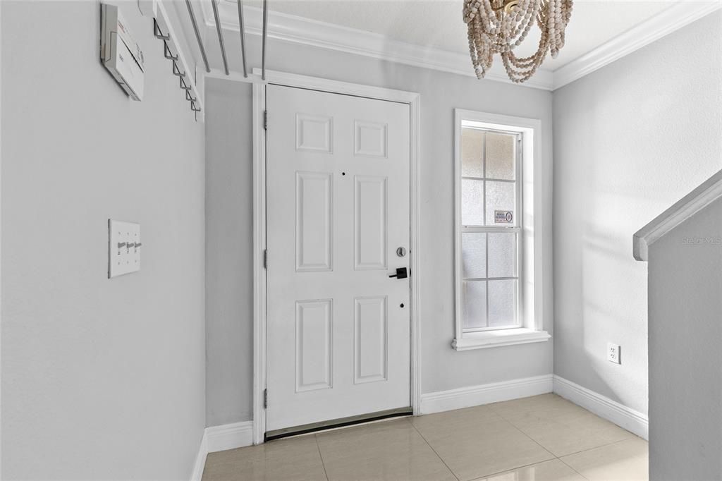 На продажу: $310,000 (2 спален, 2 ванн, 1275 Квадратных фут)