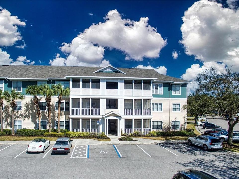 Active With Contract: $187,000 (2 beds, 1 baths, 1008 Square Feet)