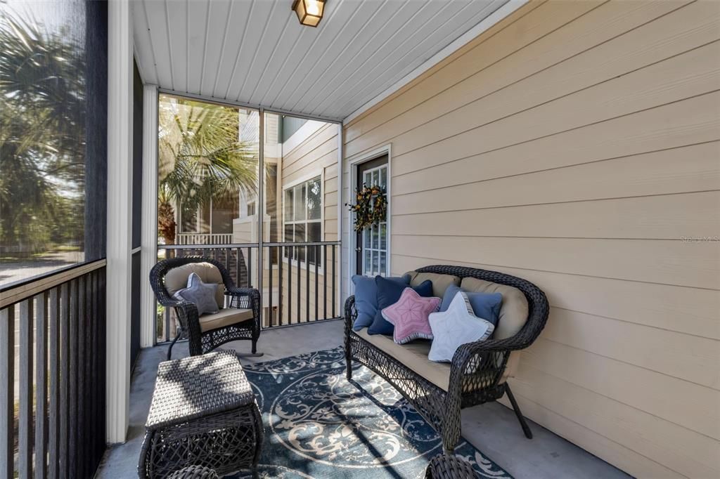 Active With Contract: $187,000 (2 beds, 1 baths, 1008 Square Feet)