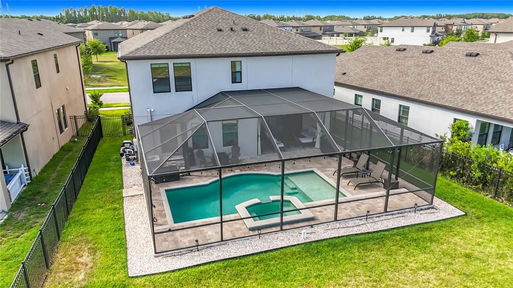 Active With Contract: $549,900 (5 beds, 3 baths, 2592 Square Feet)