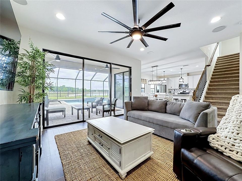 Active With Contract: $549,900 (5 beds, 3 baths, 2592 Square Feet)