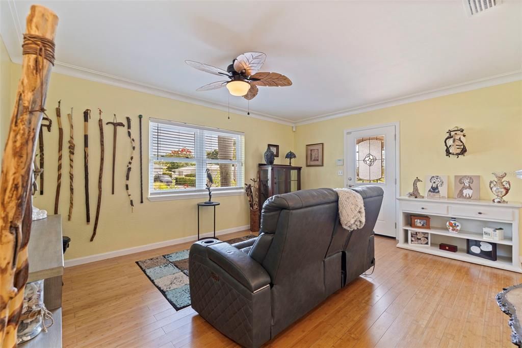 Active With Contract: $565,000 (2 beds, 2 baths, 1285 Square Feet)