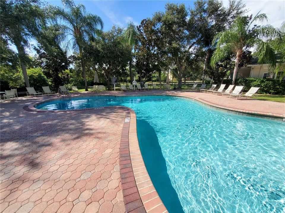 For Rent: $1,400 (1 beds, 1 baths, 812 Square Feet)