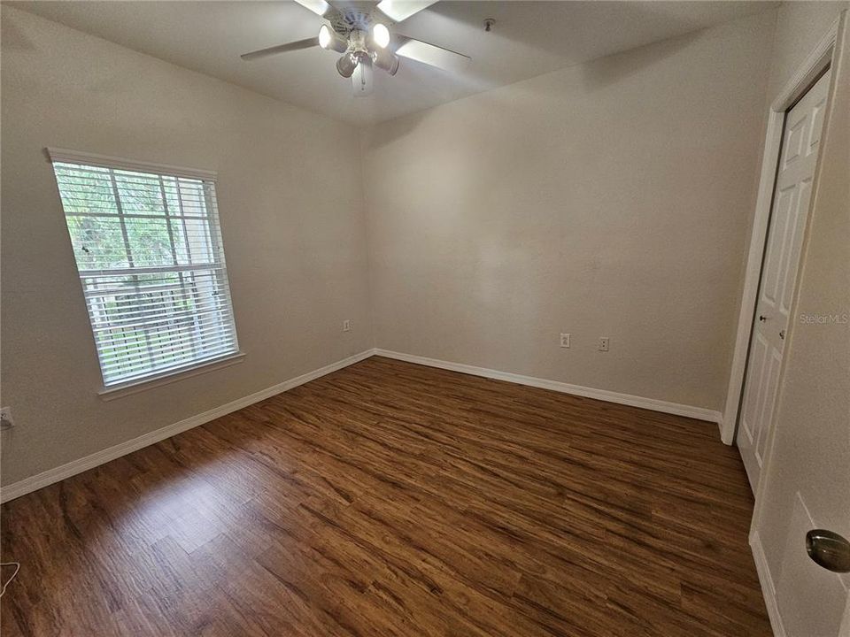 For Rent: $1,400 (1 beds, 1 baths, 812 Square Feet)