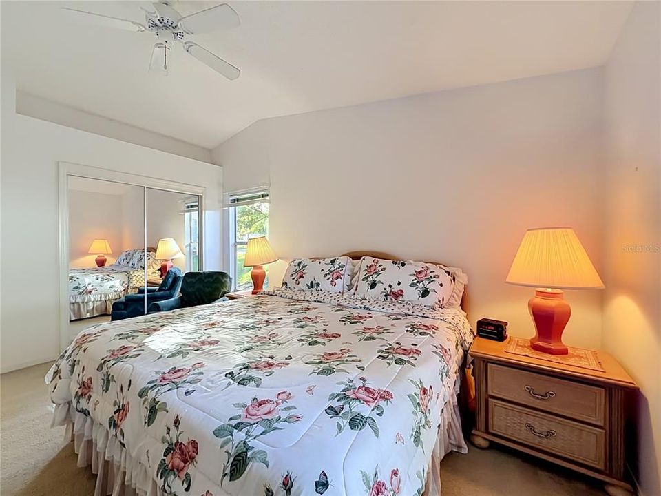 For Sale: $209,000 (2 beds, 2 baths, 890 Square Feet)