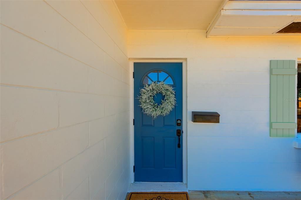 Activo con contrato: $355,000 (2 camas, 1 baños, 931 Pies cuadrados)