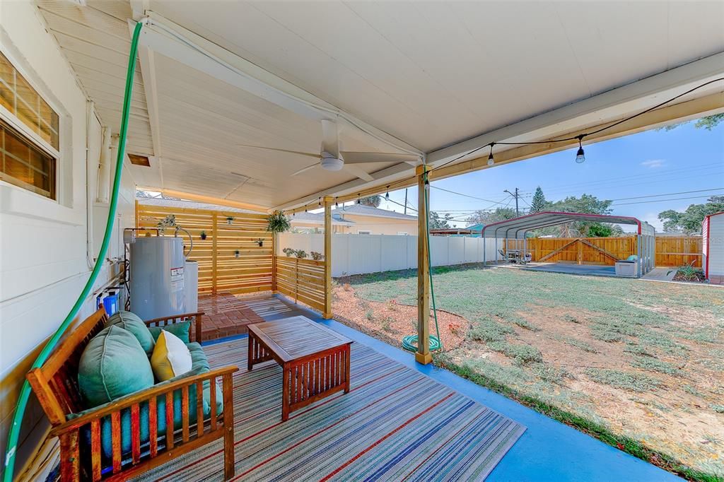 Activo con contrato: $355,000 (2 camas, 1 baños, 931 Pies cuadrados)