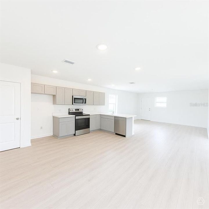 En Venta: $297,799 (2 camas, 2 baños, 1241 Pies cuadrados)